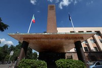 Ingresso del plesso storico della Scuola di Ingegneria e Architettura in Viale Risorgimento 2