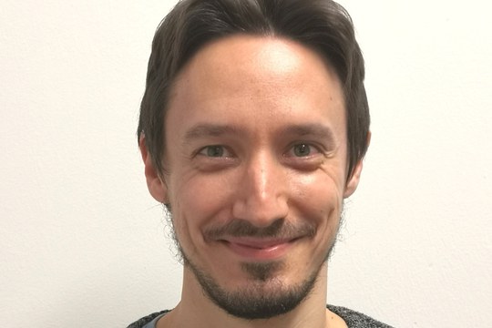 Un nuovo apparato di elaborazione e proiezione di immagini